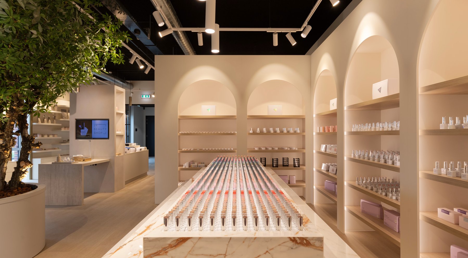 Commercial — Rocartz